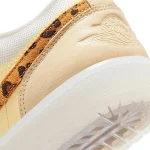 کتونی اورجینال Air Jordan 1 Low SNKRS Day - Image 6