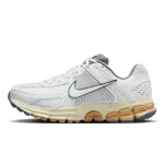 کتونی اورجینال Nike Zoom Vomero 5