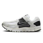 کتونی اورجینال Nike Zoom Vomero 5