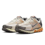 کتونی اورجینال Nike Zoom Vomero 5 - Image 2