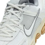 کتونی اورجینال Nike Zoom Vomero 5 - Image 8